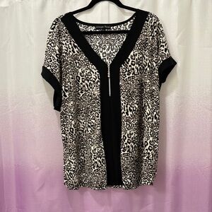 Black and White Graphic V-Neck Blouse NWOT